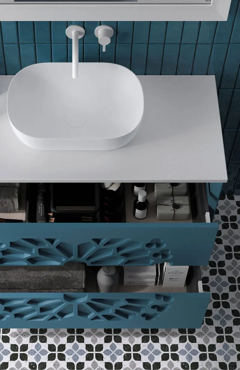 Mueble de baño lacado en azul grisáceo, marca AVILA DOS, con lavamanos blanco